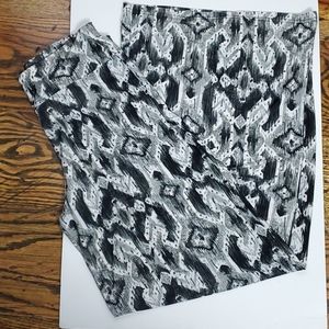 SHOSHO LOUNGE PANTS SIZE L/ XL